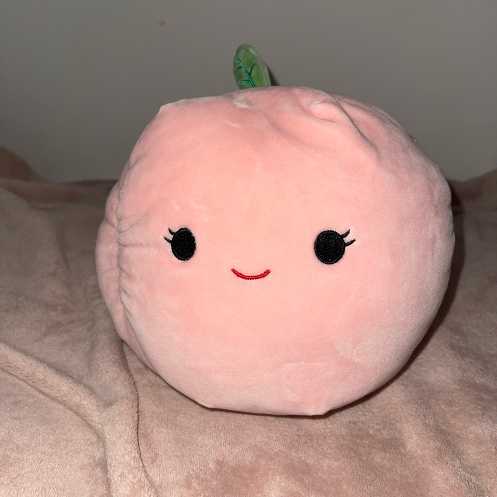 5 inch peach squishmallow